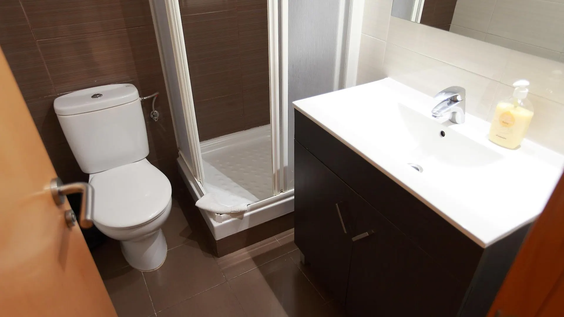 Hostal Las Flores Ramblas Barcelona 2*,  Spanien
