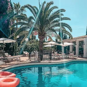 *** Bed & Breakfast Jardines De La Reina Boutique Spain
