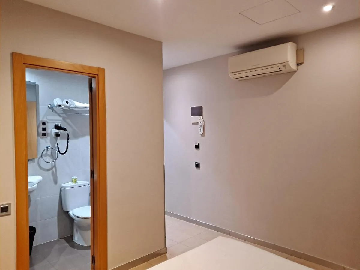 Pensión Hostal Las Flores Ramblas Barcelona