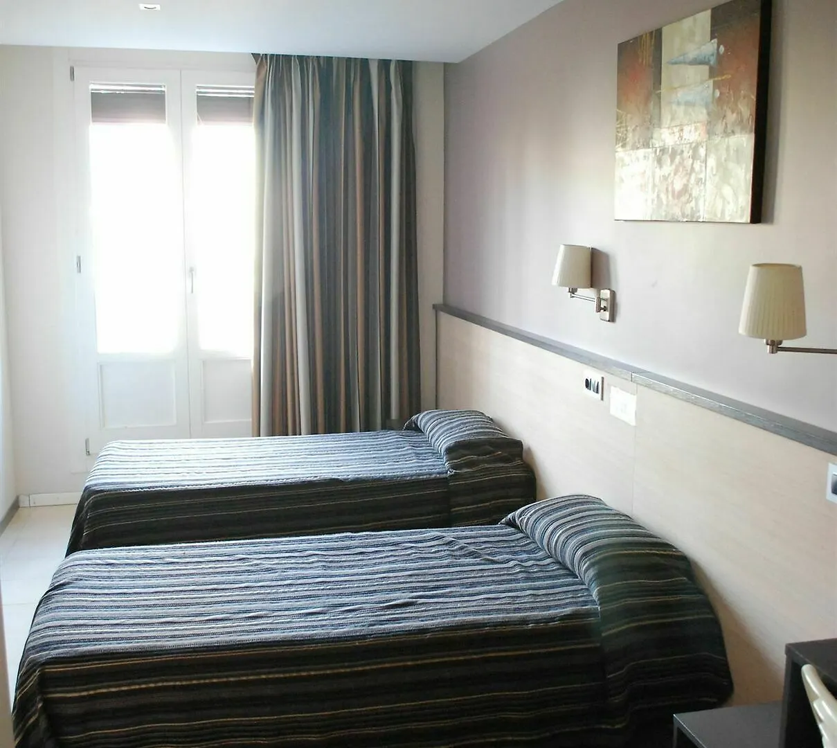 بيت ضيافة Hostal Las Flores Ramblas برشلونة