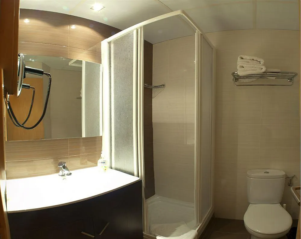 Guest house Hostal Las Flores Ramblas Barcelona