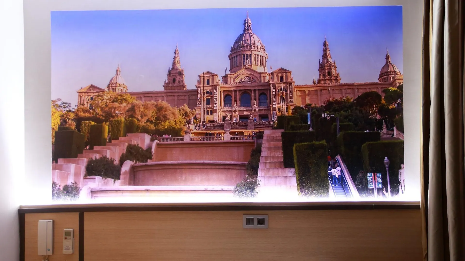 Hostal Las Flores Ramblas Barcelona 2*,