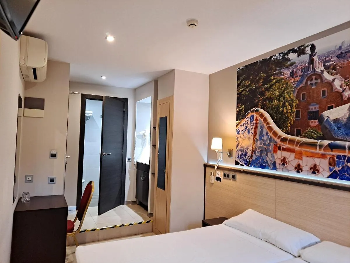 Hostal Las Flores Ramblas Barcelona Spain
