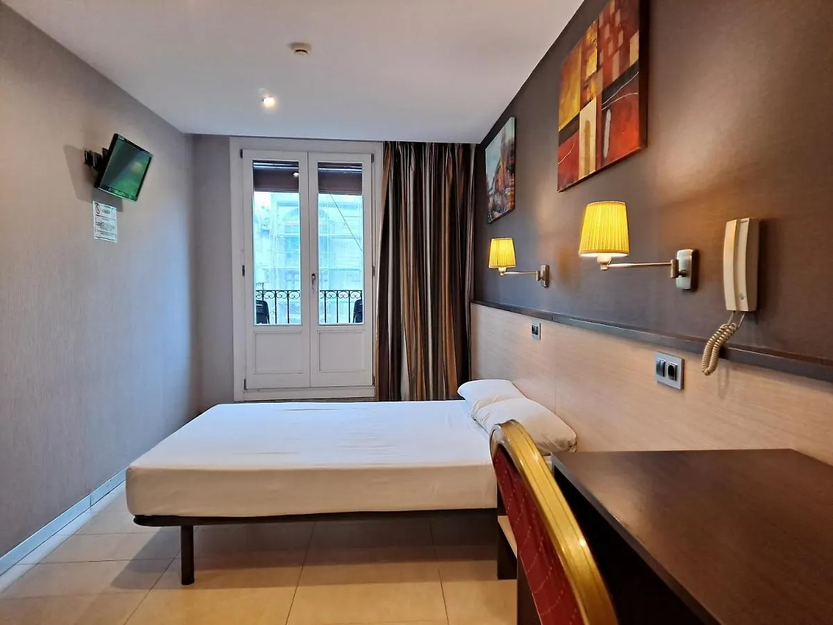Guest house Hostal Las Flores Ramblas Barcelona