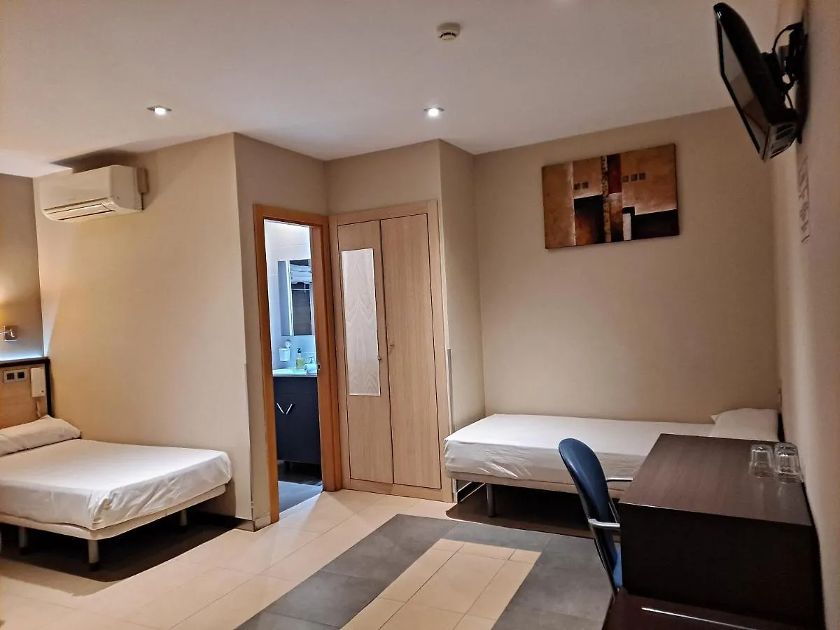 Hostal Las Flores Ramblas Barcelona